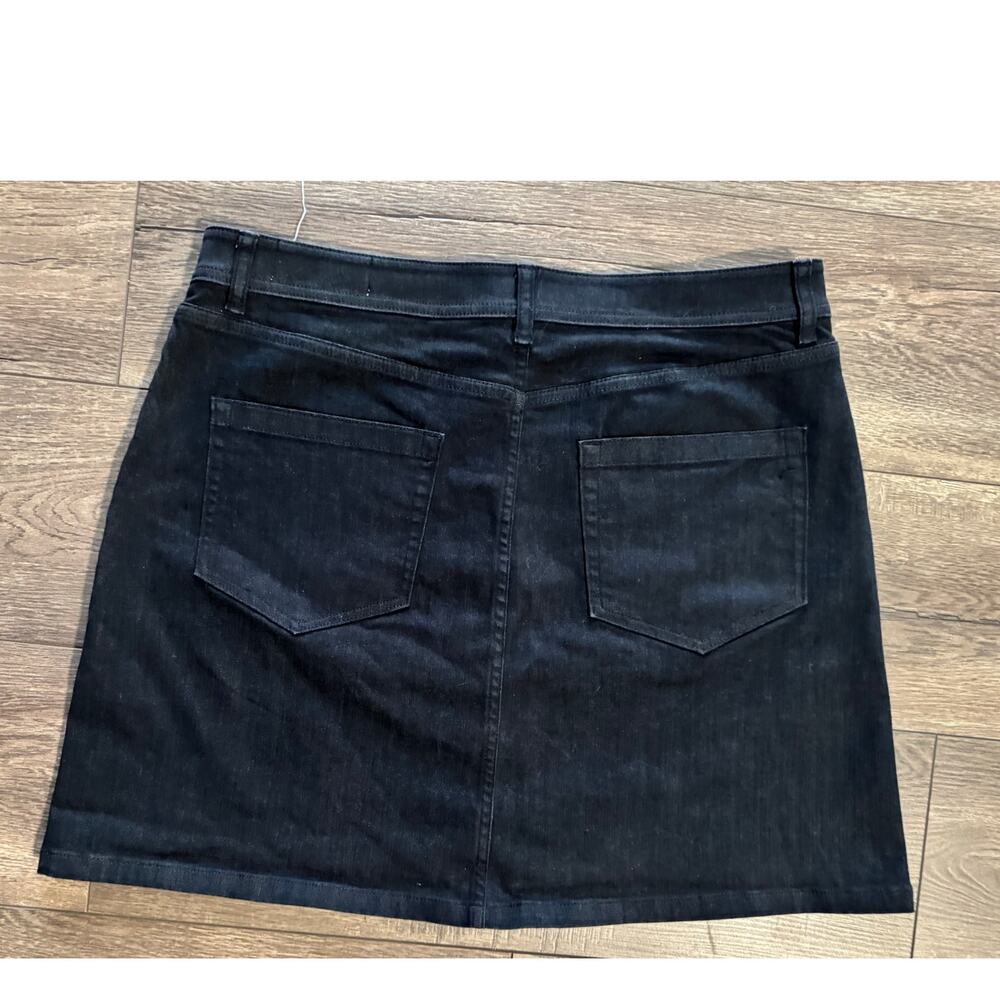 Two by Vince Camuto Black Denim Button Front Skirt Size 12/31 - Picture 2 of 3